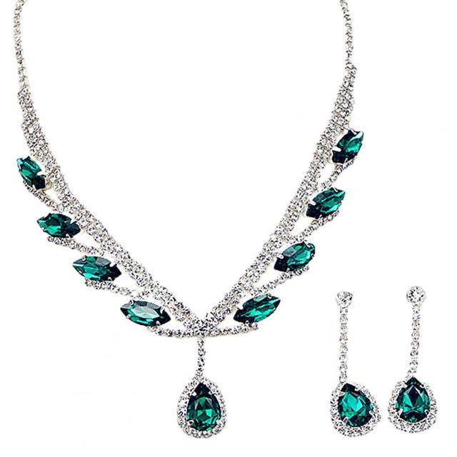 Bridal teardrop-shaped rhinestone jewelry