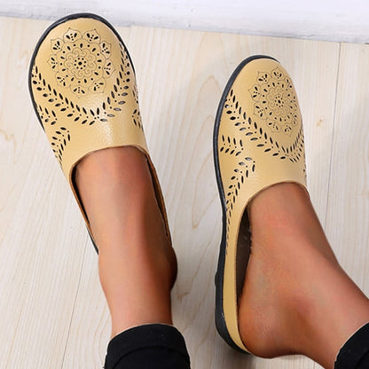 🔥49% OFF - Casual All-match Hollow Slippers
