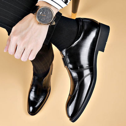 new men's leather sports shoes (suitable for many occasions)