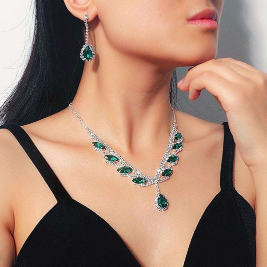 Bridal teardrop-shaped rhinestone jewelry
